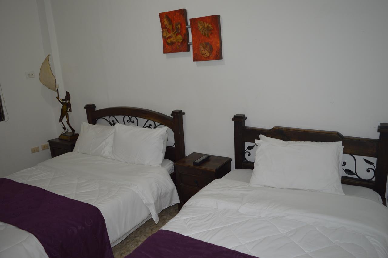 Hotel Colonial Manizales Esterno foto